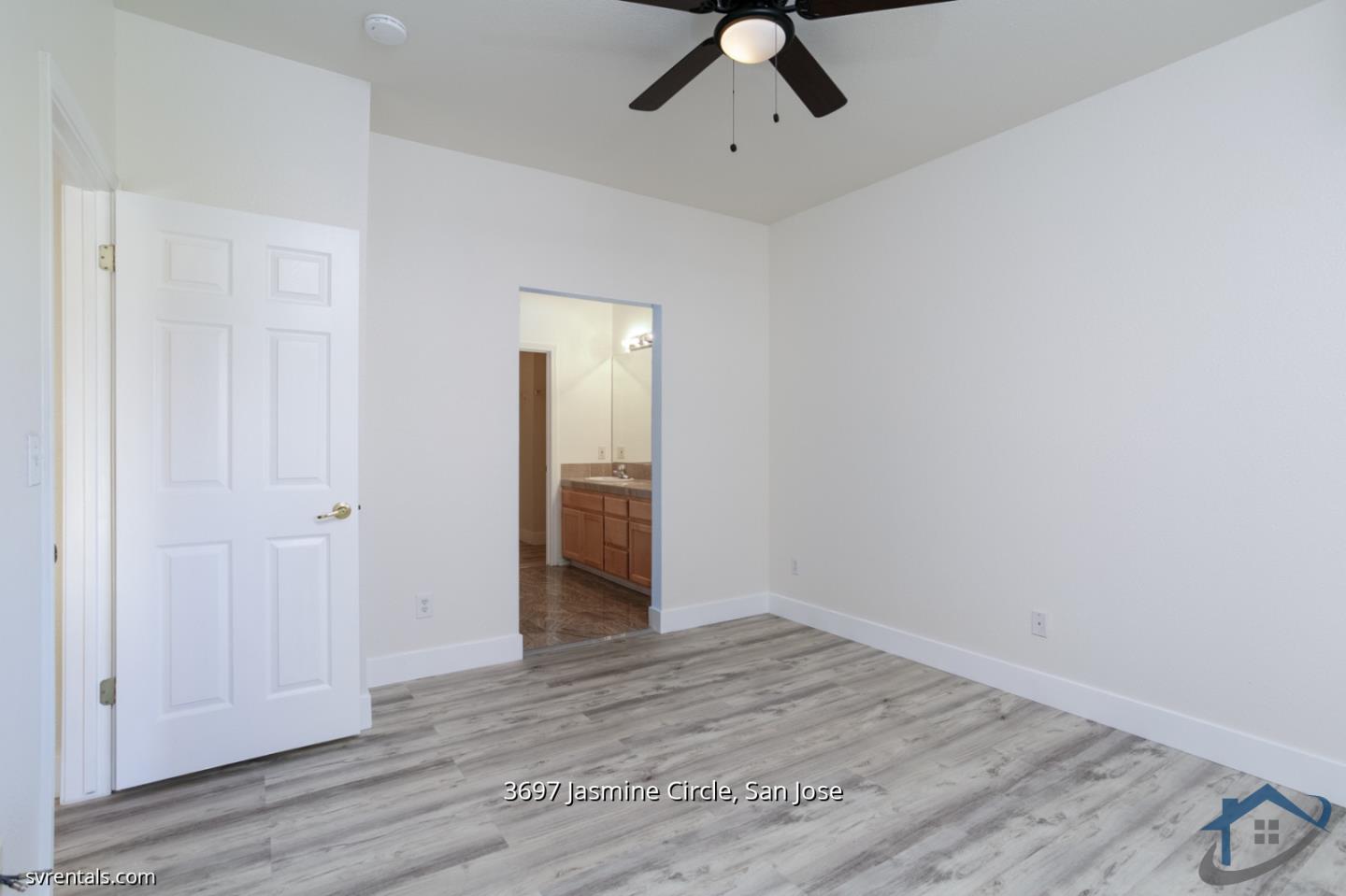 Detail Gallery Image 12 of 32 For 3697 Jasmine Cir, San Jose,  CA 95135 - 3 Beds | 2/1 Baths