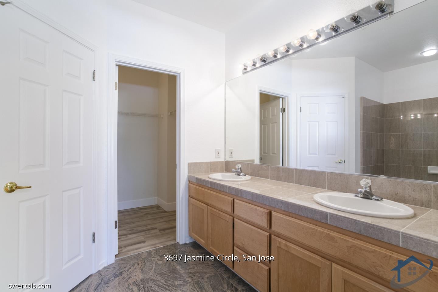 Detail Gallery Image 16 of 32 For 3697 Jasmine Cir, San Jose,  CA 95135 - 3 Beds | 2/1 Baths