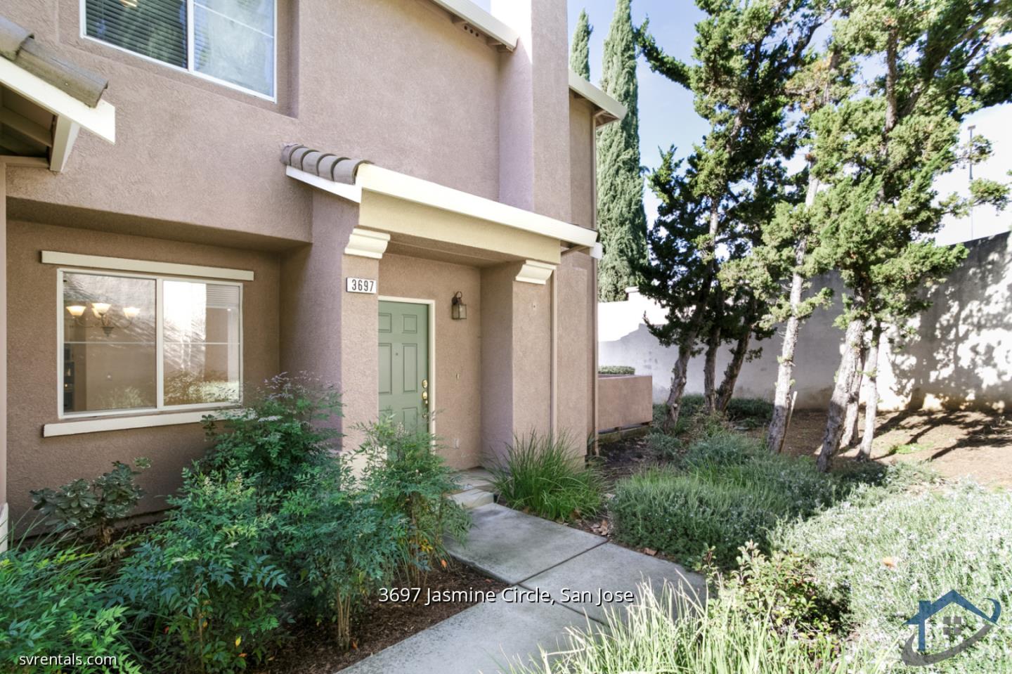 Detail Gallery Image 2 of 32 For 3697 Jasmine Cir, San Jose,  CA 95135 - 3 Beds | 2/1 Baths