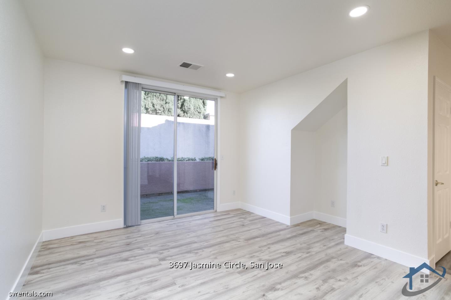 Detail Gallery Image 6 of 32 For 3697 Jasmine Cir, San Jose,  CA 95135 - 3 Beds | 2/1 Baths