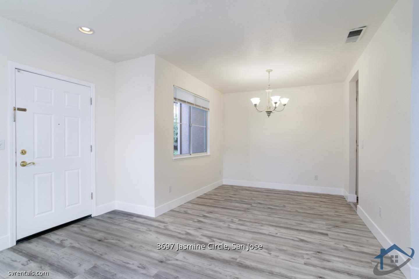 Detail Gallery Image 7 of 32 For 3697 Jasmine Cir, San Jose,  CA 95135 - 3 Beds | 2/1 Baths
