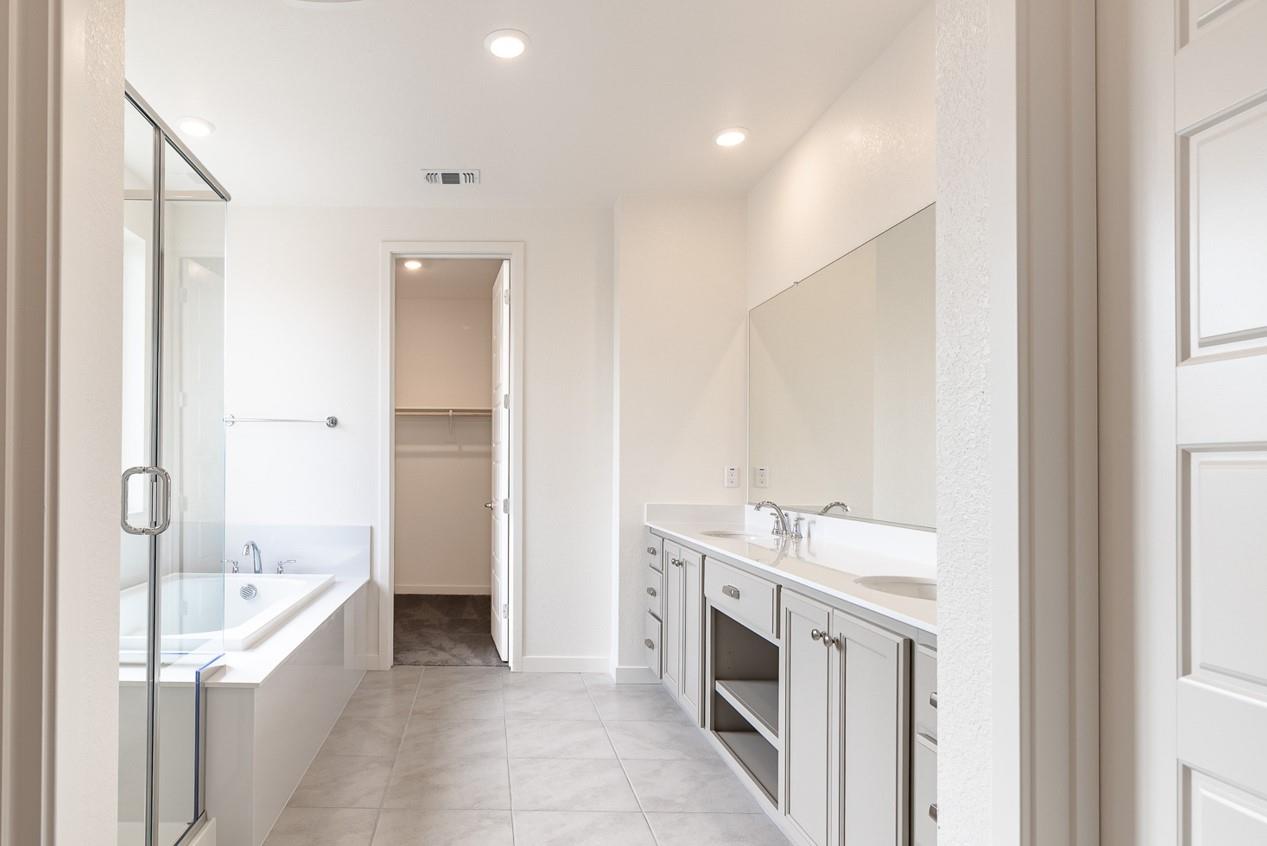 Detail Gallery Image 19 of 25 For 17014 Tupper St, Lathrop,  CA 95330 - 4 Beds | 3 Baths