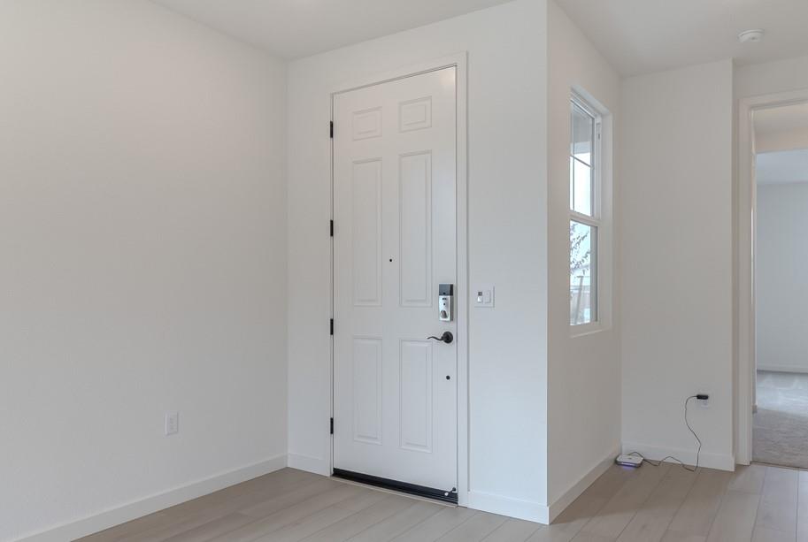 Detail Gallery Image 3 of 25 For 17014 Tupper St, Lathrop,  CA 95330 - 4 Beds | 3 Baths