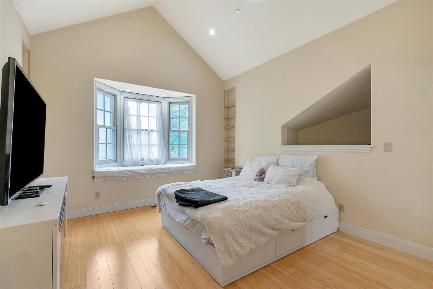 Detail Gallery Image 33 of 76 For 15219 Sobey Rd, Saratoga,  CA 95070 - 5 Beds | 6/1 Baths