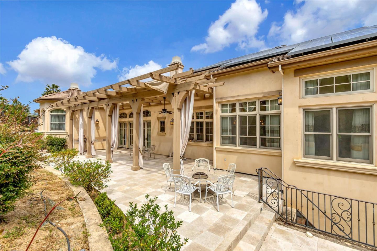 Detail Gallery Image 63 of 76 For 15219 Sobey Rd, Saratoga,  CA 95070 - 5 Beds | 6/1 Baths