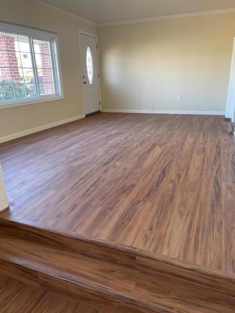 Detail Gallery Image 2 of 13 For 110 Toro Ave, Salinas,  CA 93905 - 4 Beds | 3 Baths