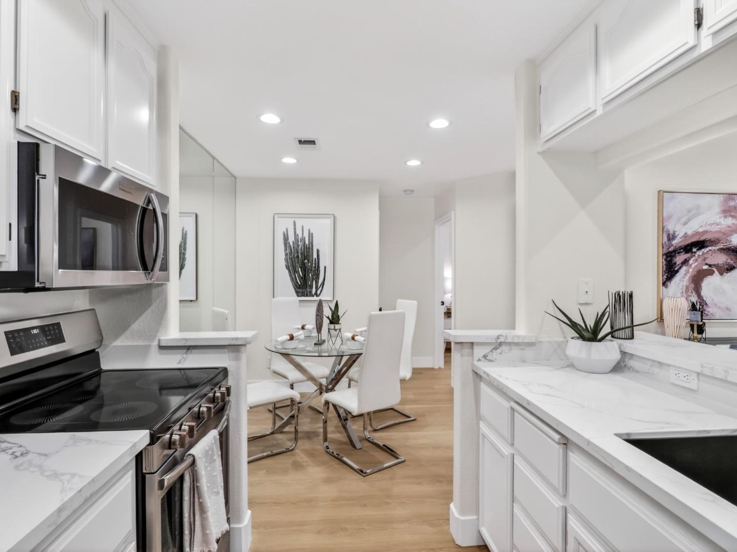 Detail Gallery Image 12 of 35 For 936 Owens Lake Dr, San Jose,  CA 95123 - 2 Beds | 2 Baths