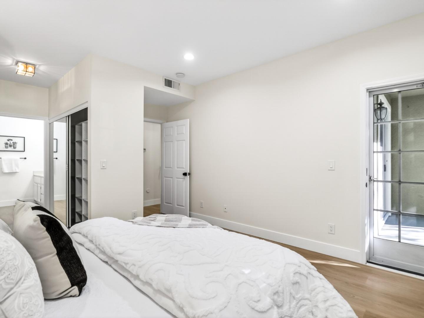 Detail Gallery Image 18 of 35 For 936 Owens Lake Dr, San Jose,  CA 95123 - 2 Beds | 2 Baths