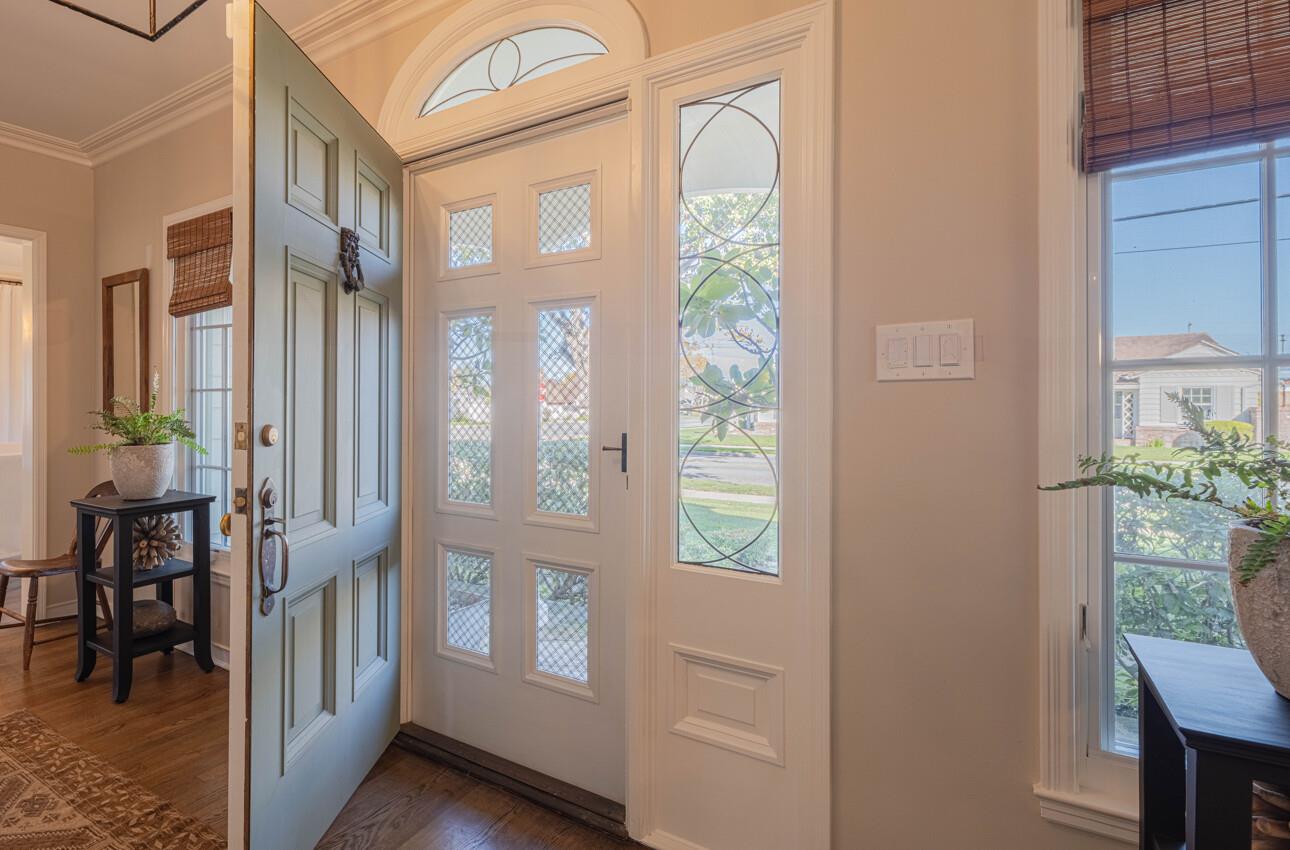 Detail Gallery Image 10 of 98 For 202 Pine St, Salinas,  CA 93901 - 3 Beds | 2/1 Baths