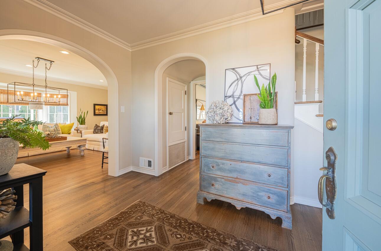 Detail Gallery Image 11 of 98 For 202 Pine St, Salinas,  CA 93901 - 3 Beds | 2/1 Baths