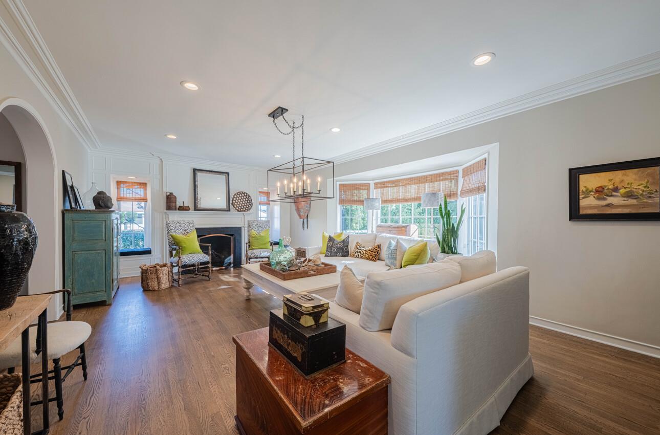 Detail Gallery Image 14 of 98 For 202 Pine St, Salinas,  CA 93901 - 3 Beds | 2/1 Baths