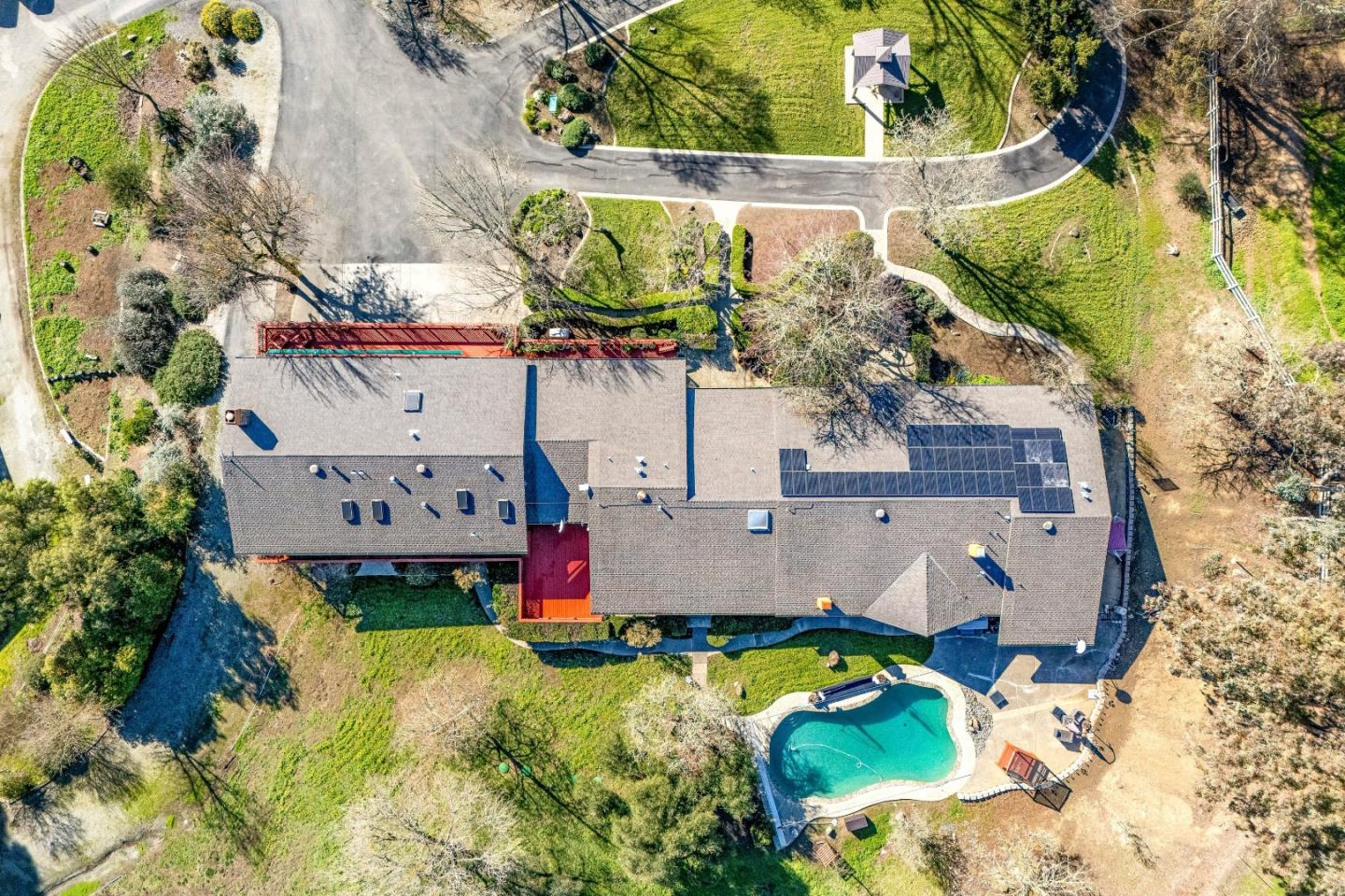 Detail Gallery Image 110 of 141 For 6915 Redwood Retreat Rd, Gilroy,  CA 95020 - 7 Beds | 5 Baths