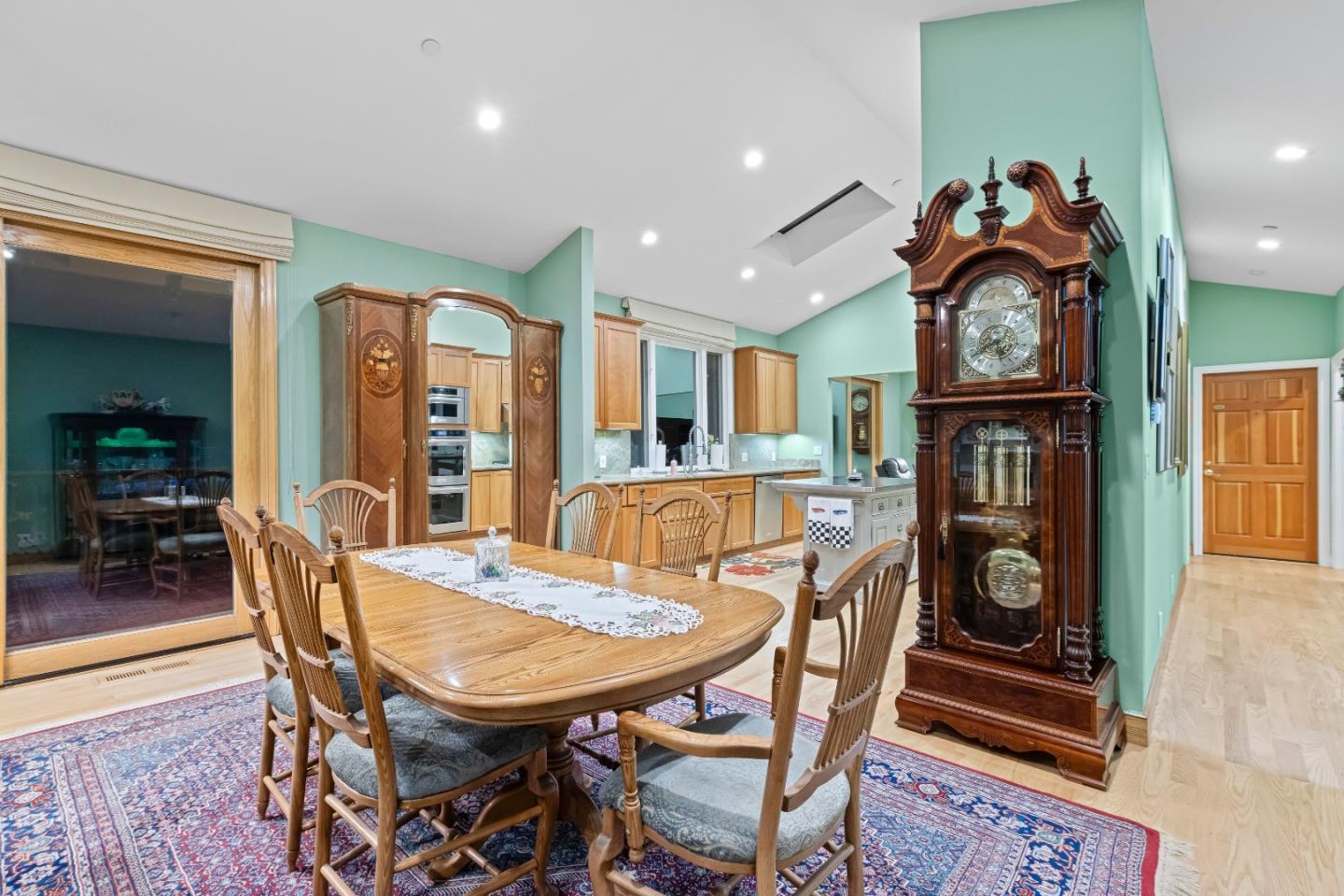 Detail Gallery Image 49 of 141 For 6915 Redwood Retreat Rd, Gilroy,  CA 95020 - 7 Beds | 5 Baths