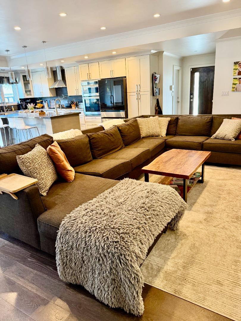 Detail Gallery Image 6 of 21 For 785 Cordova Ct, Morgan Hill,  CA 95037 - 5 Beds | 3 Baths