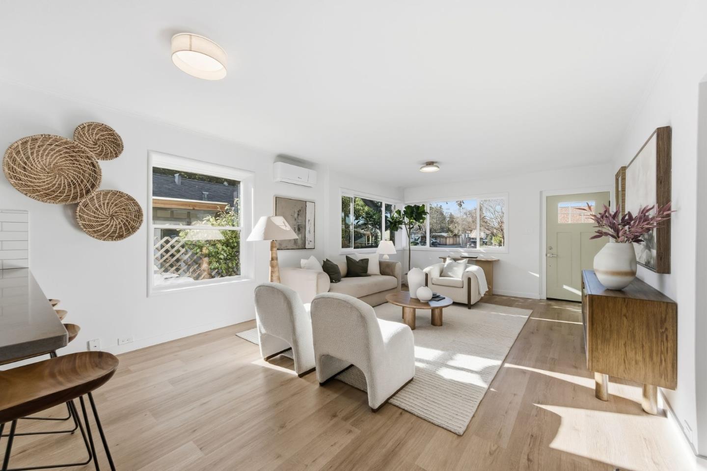 Detail Gallery Image 4 of 30 For 711 Roosevelt Ave, Redwood City,  CA 94061 - 2 Beds | 1/1 Baths