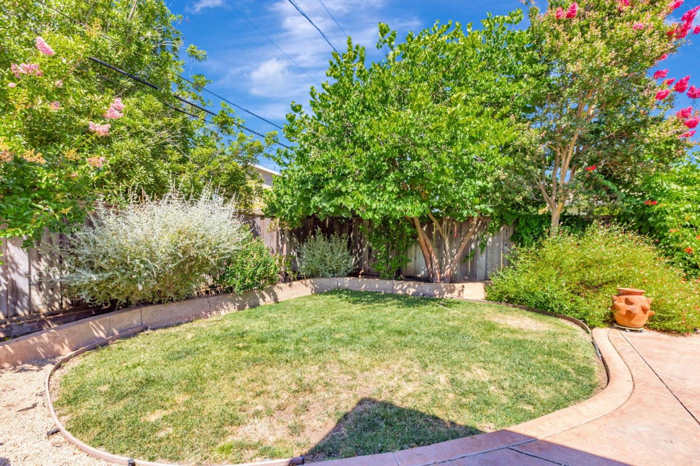 Detail Gallery Image 30 of 33 For 2169 Sufonet Dr, San Jose,  CA 95124 - 3 Beds | 2 Baths