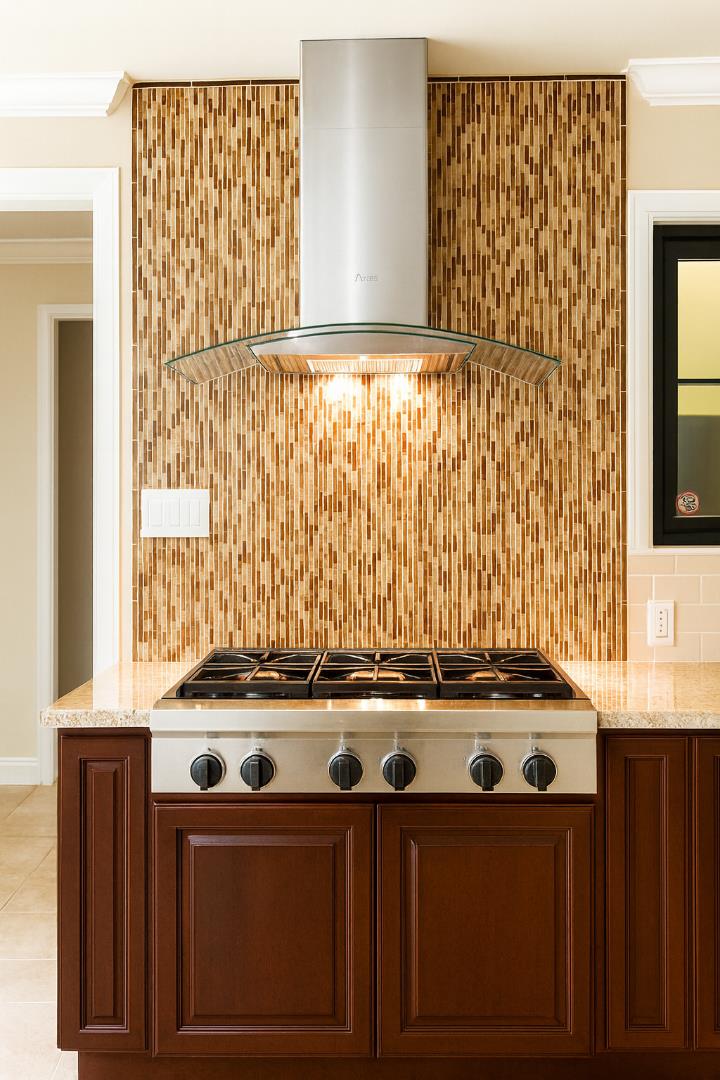 Detail Gallery Image 11 of 19 For 310 Surber Dr, San Jose,  CA 95123 - 4 Beds | 2 Baths