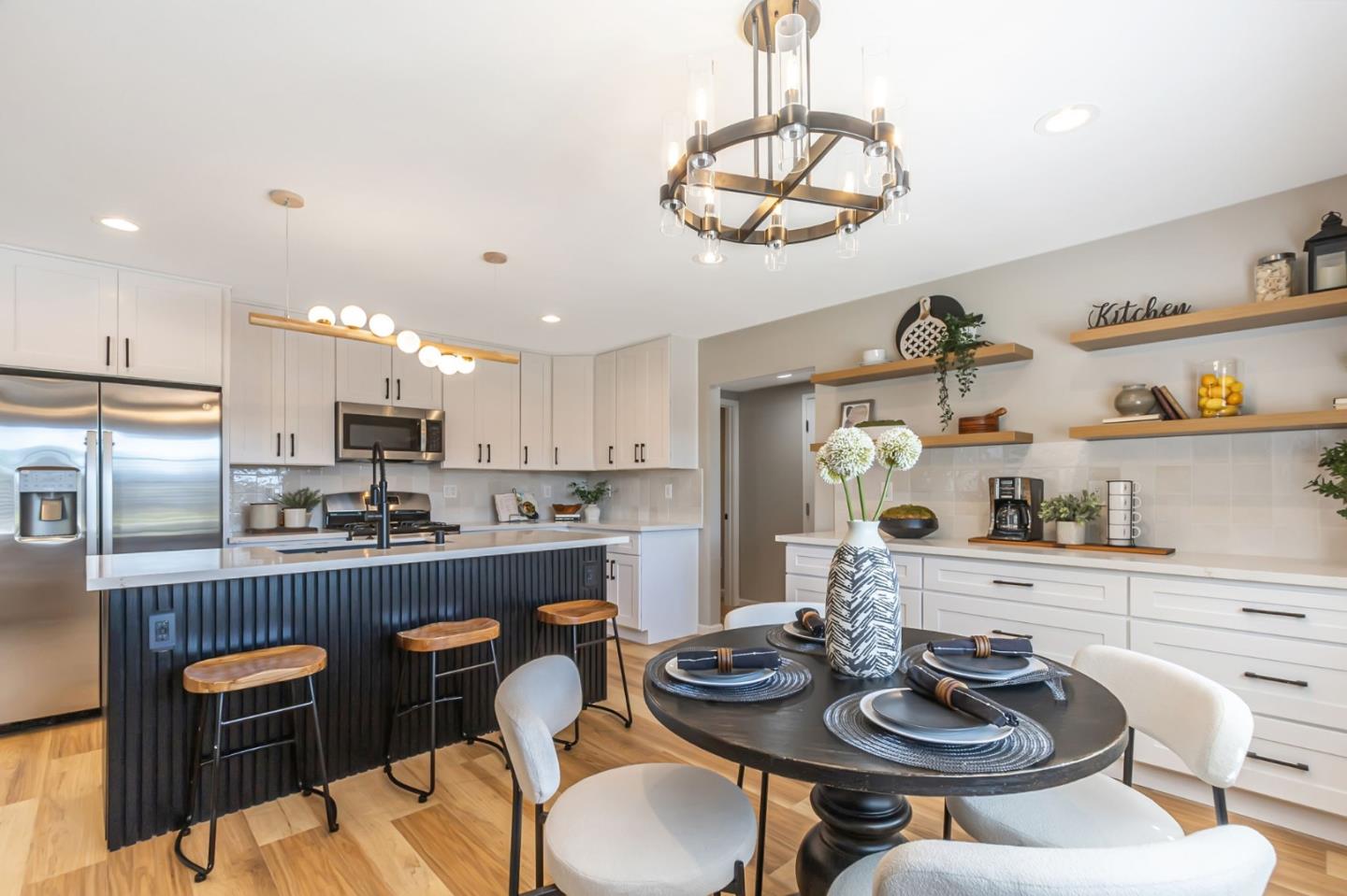 Detail Gallery Image 9 of 46 For 3622 Kersten Dr, San Jose,  CA 95124 - 4 Beds | 3 Baths