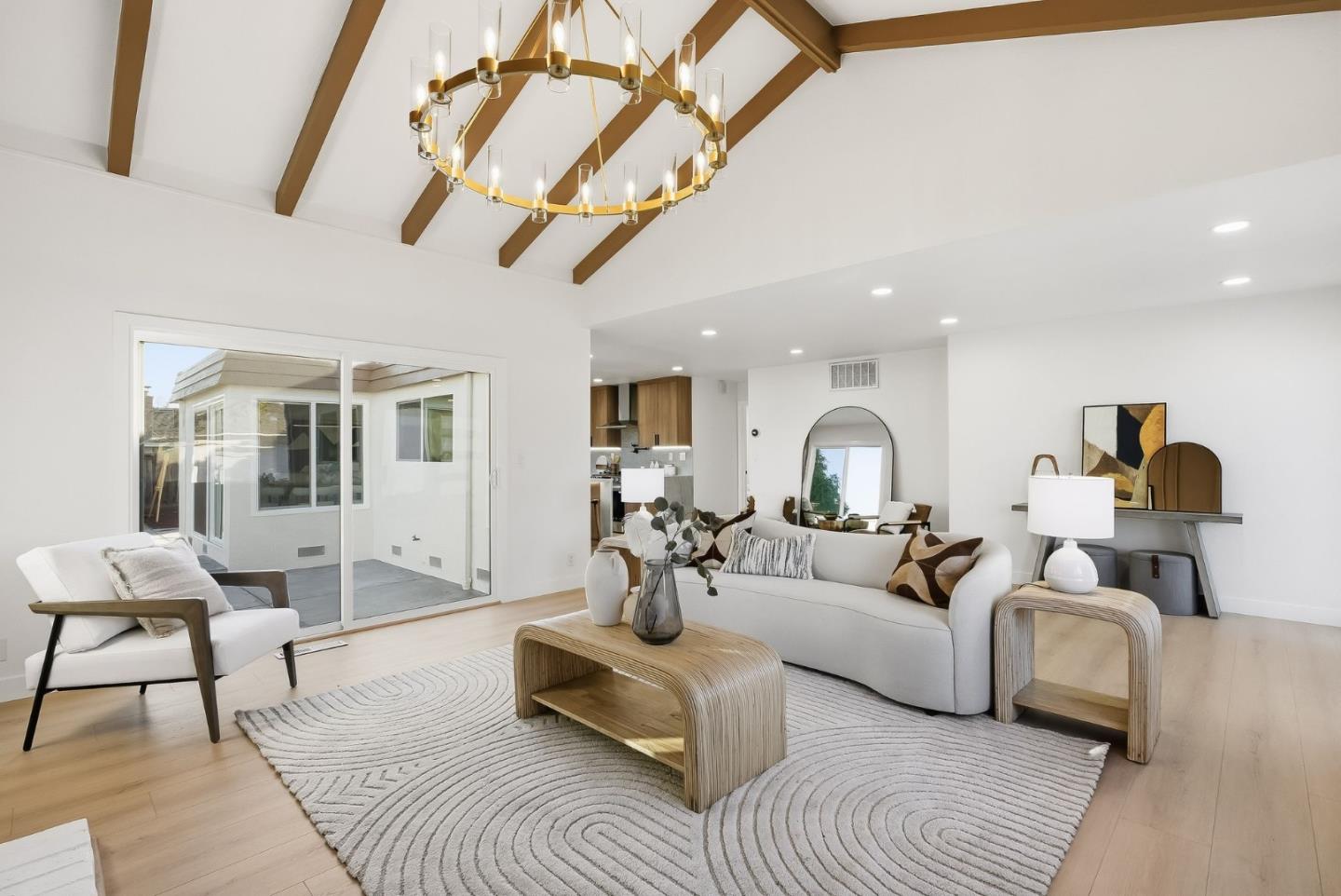 Detail Gallery Image 4 of 45 For 1334 Spoonbill Way, Sunnyvale,  CA 94087 - 3 Beds | 2 Baths