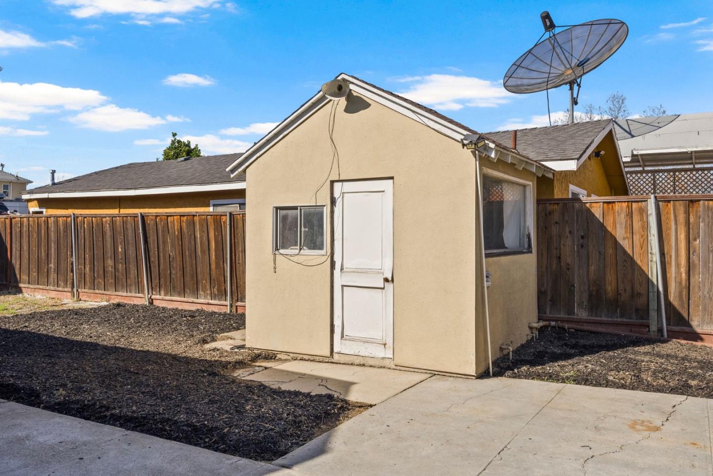 Detail Gallery Image 40 of 52 For 1351 Plum St, San Jose,  CA 95110 - 3 Beds | 1 Baths