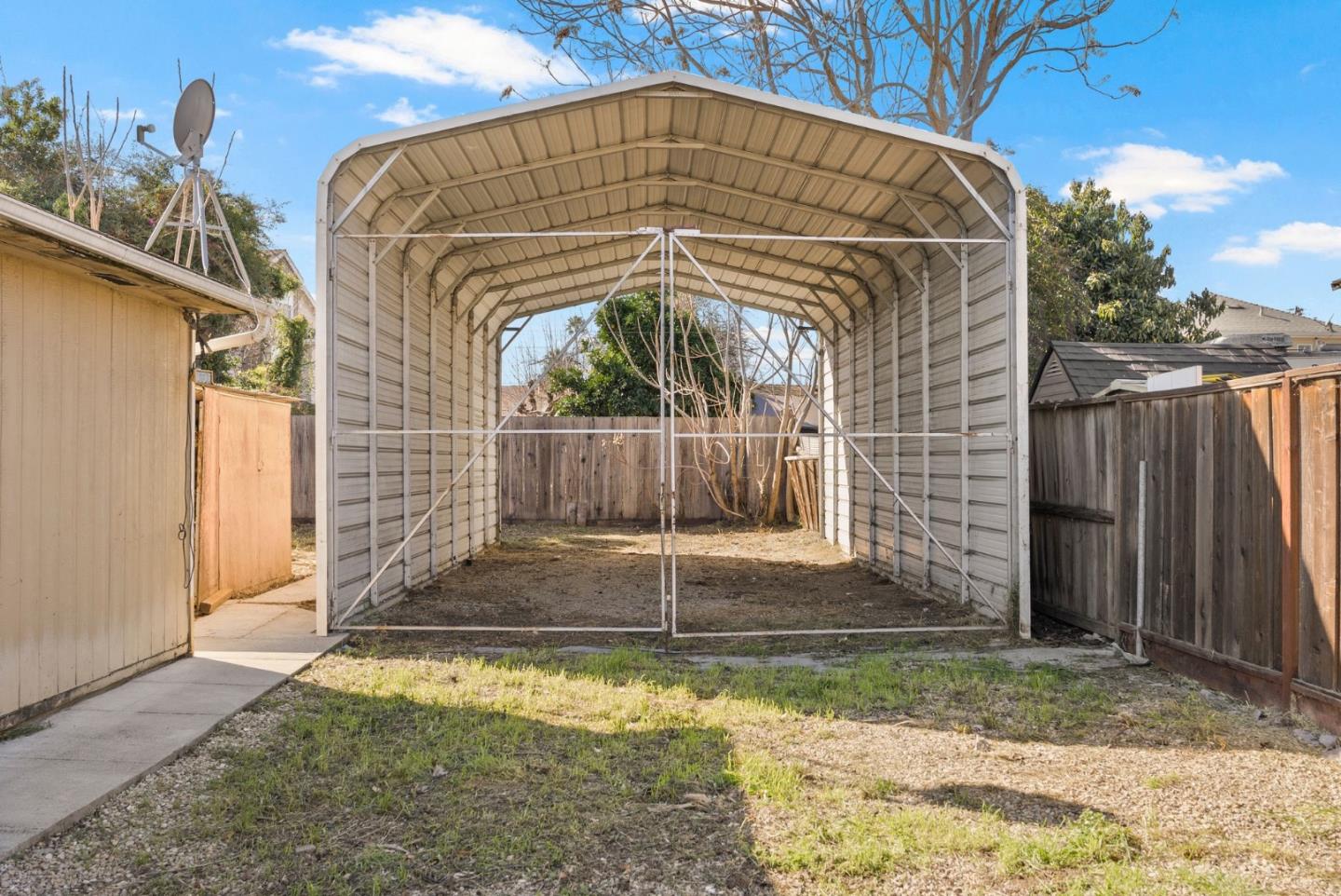 Detail Gallery Image 41 of 52 For 1351 Plum St, San Jose,  CA 95110 - 3 Beds | 1 Baths