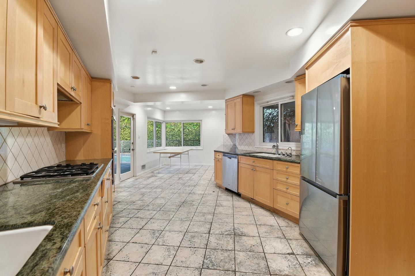 Detail Gallery Image 10 of 26 For 1008 Westholme Ave, Los Angeles,  CA 90024 - 5 Beds | 4 Baths