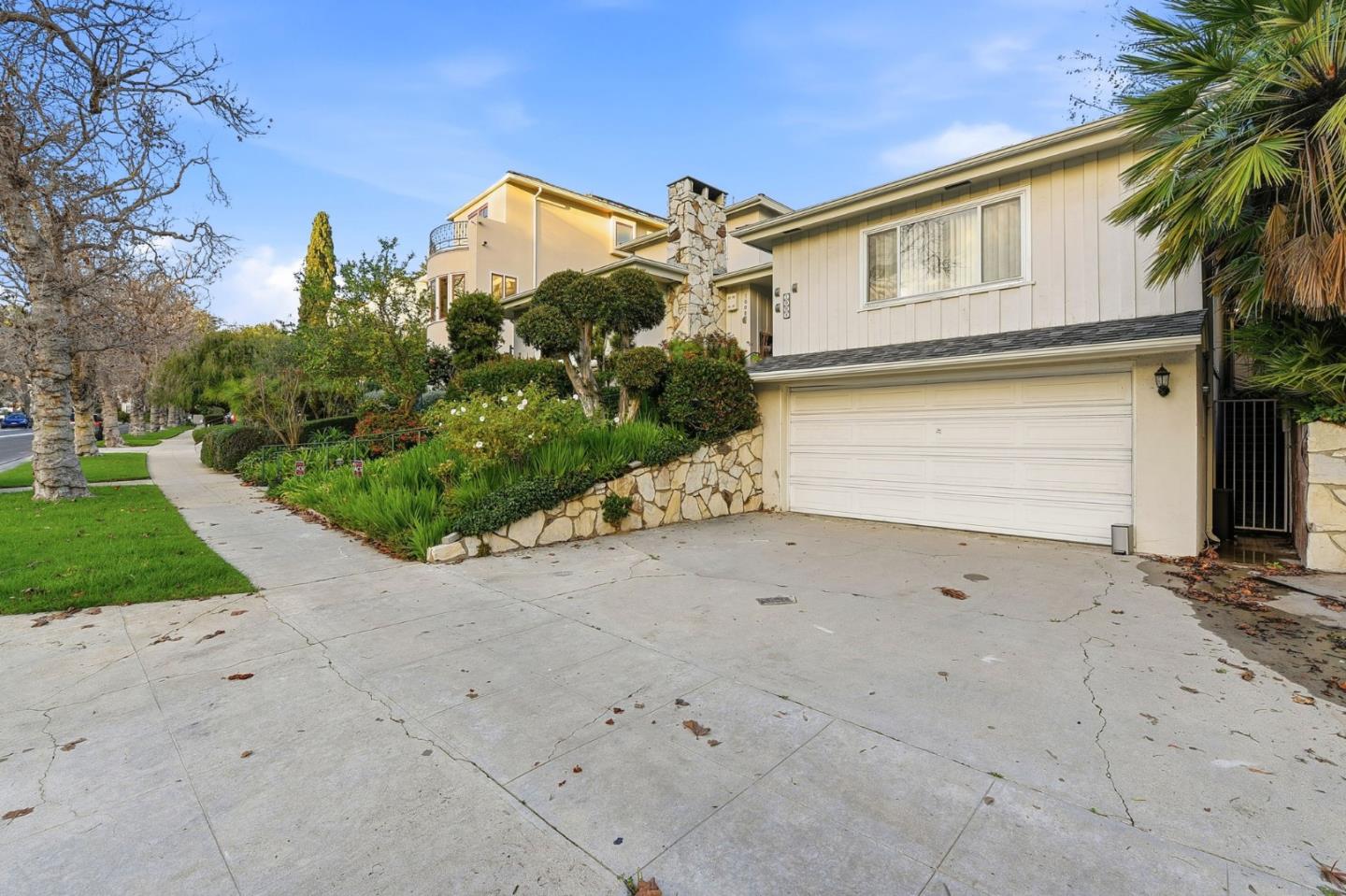 Detail Gallery Image 2 of 26 For 1008 Westholme Ave, Los Angeles,  CA 90024 - 5 Beds | 4 Baths