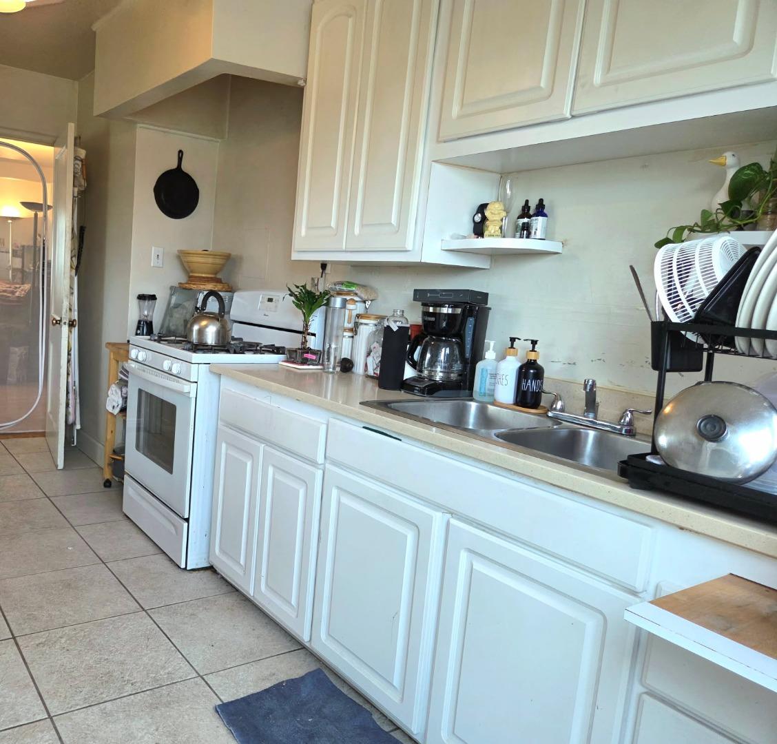 947 91st Avenue, Oakland, CA, 94603