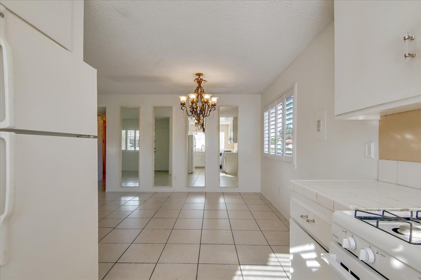 Detail Gallery Image 20 of 42 For 16755 Parthenia St #6,  Northridge,  CA 91343 - 2 Beds | 1 Baths