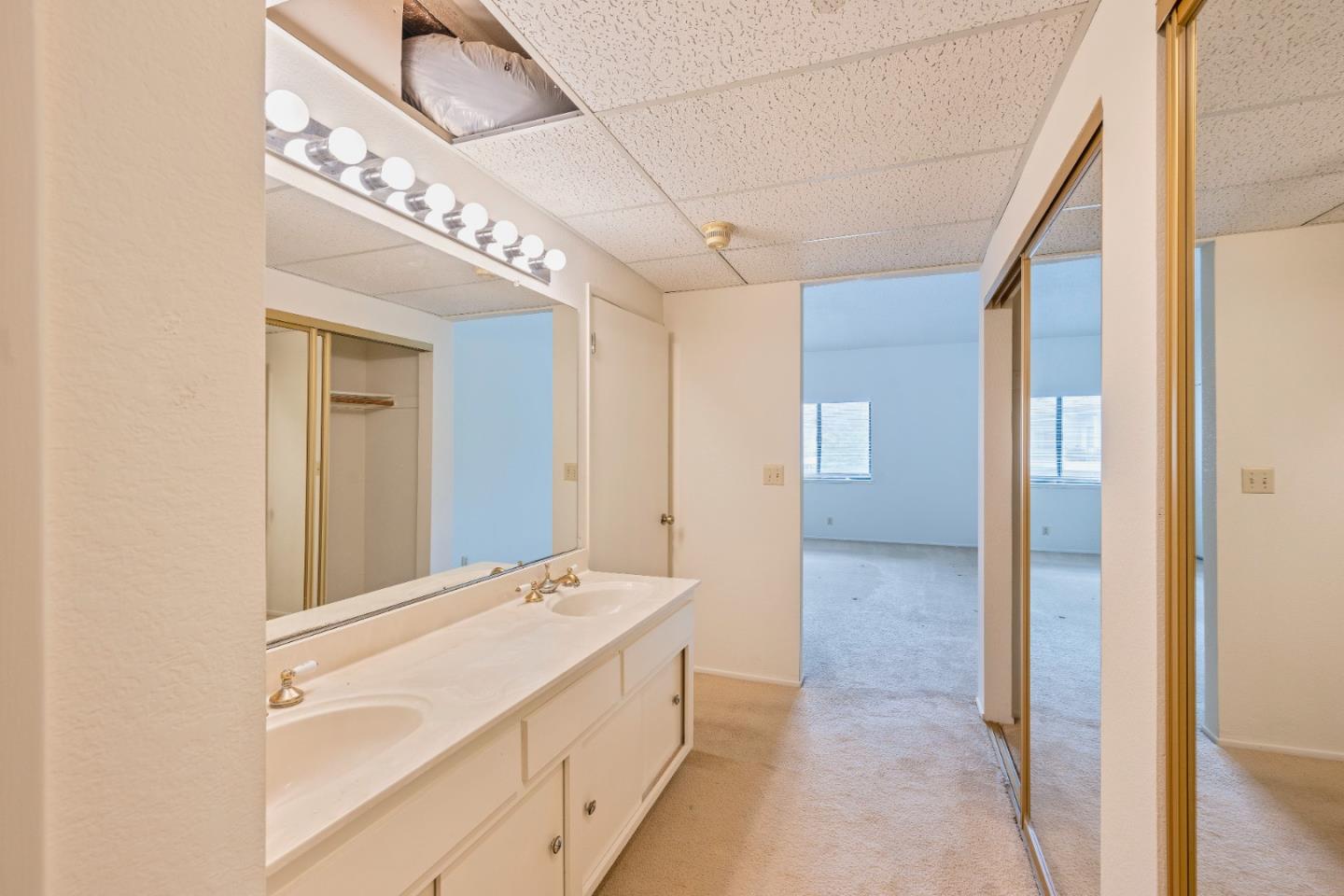 Detail Gallery Image 17 of 19 For 4685 Albany Cir #141,  San Jose,  CA 95129 - 2 Beds | 2 Baths