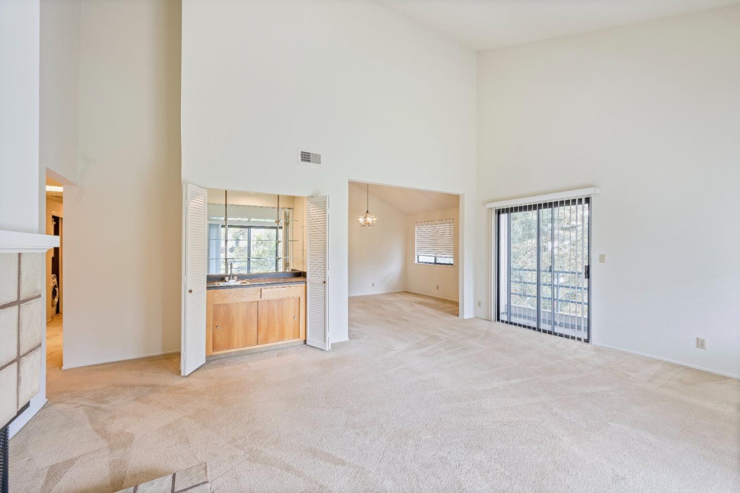 Detail Gallery Image 9 of 19 For 4685 Albany Cir #141,  San Jose,  CA 95129 - 2 Beds | 2 Baths