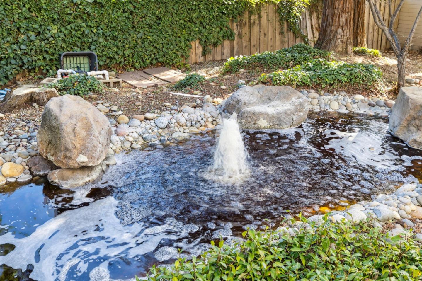 Detail Gallery Image 10 of 33 For 4836 Lakebird Pl, San Jose,  CA 95124 - 2 Beds | 2 Baths