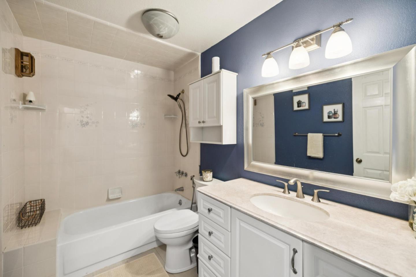 Detail Gallery Image 23 of 33 For 4836 Lakebird Pl, San Jose,  CA 95124 - 2 Beds | 2 Baths