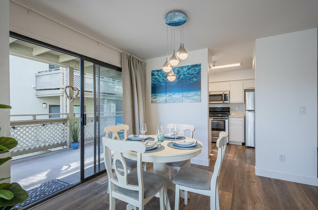 Detail Gallery Image 3 of 27 For 640 Pheasant Ridge Rd, Monterey,  CA 93940 - 2 Beds | 2 Baths