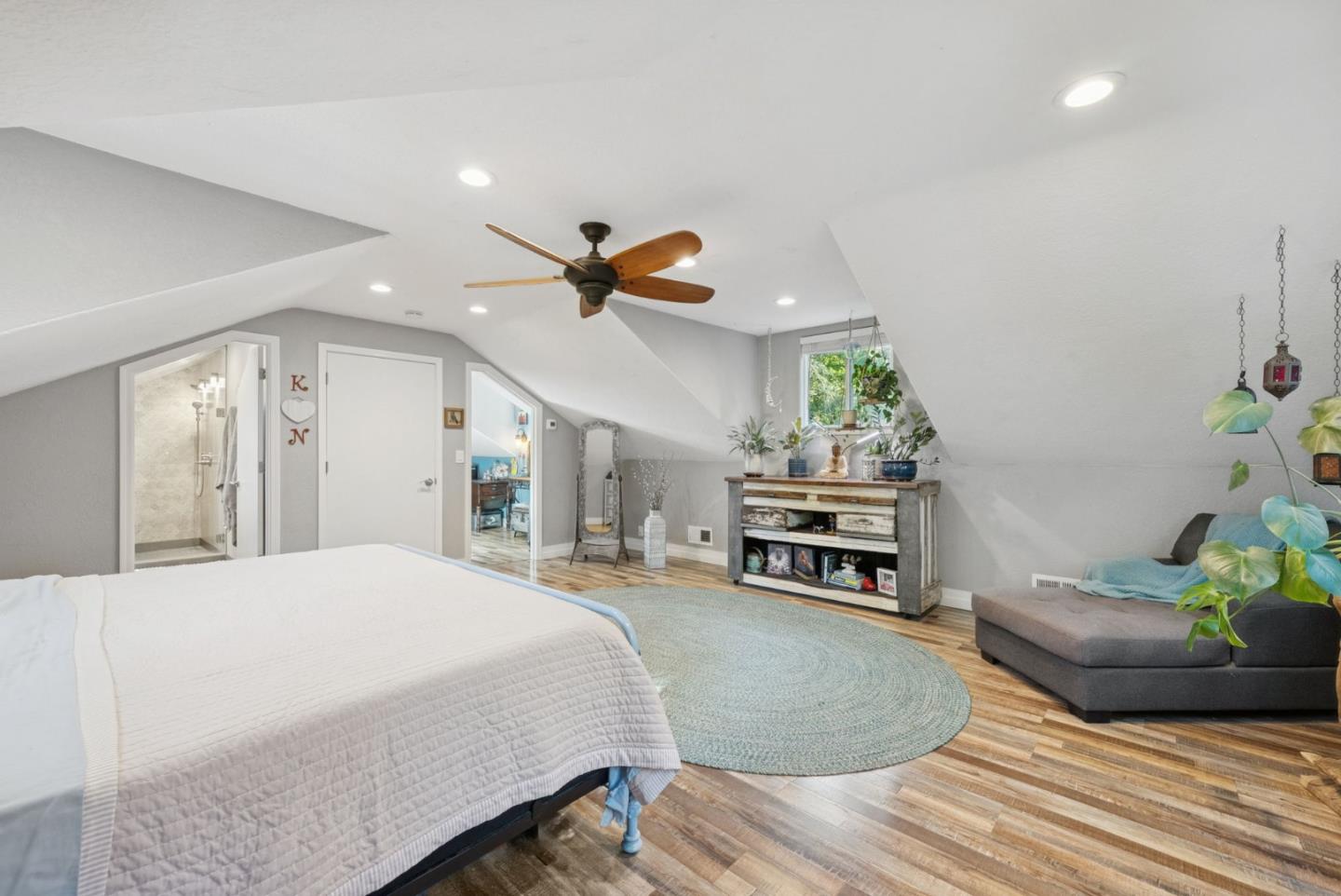 Detail Gallery Image 28 of 93 For 25560 Firhaven Ln, Los Gatos,  CA 95033 - 5 Beds | 3/1 Baths