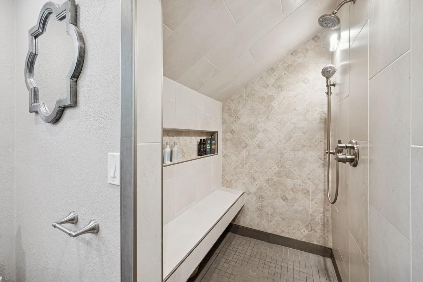 Detail Gallery Image 32 of 93 For 25560 Firhaven Ln, Los Gatos,  CA 95033 - 5 Beds | 3/1 Baths