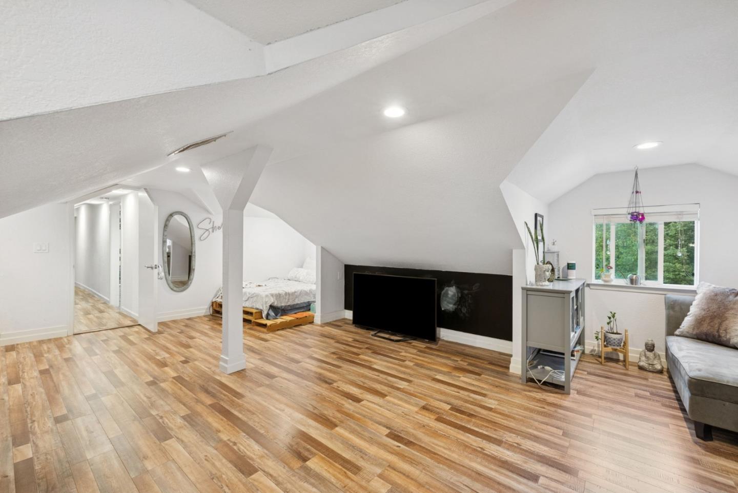 Detail Gallery Image 47 of 93 For 25560 Firhaven Ln, Los Gatos,  CA 95033 - 5 Beds | 3/1 Baths