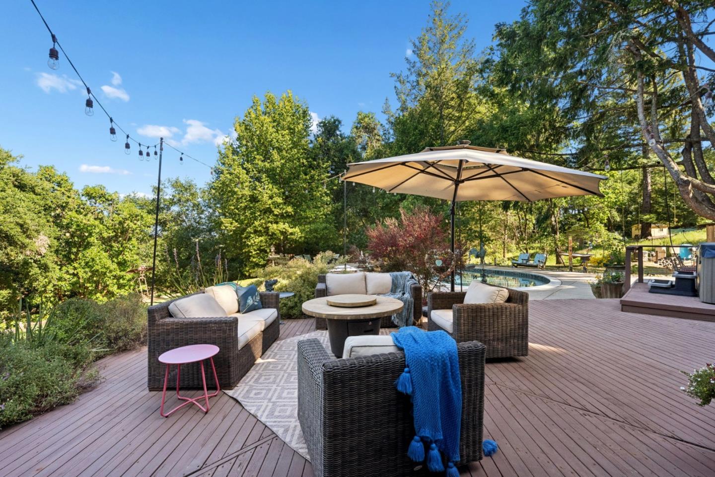 Detail Gallery Image 66 of 93 For 25560 Firhaven Ln, Los Gatos,  CA 95033 - 5 Beds | 3/1 Baths