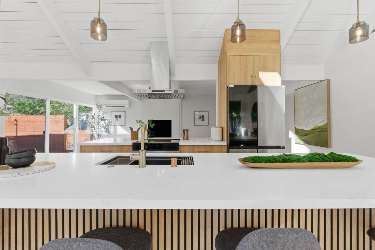 Detail Gallery Image 20 of 81 For 2212 Juniperberry Dr, San Rafael,  CA 94903 - 4 Beds | 2 Baths