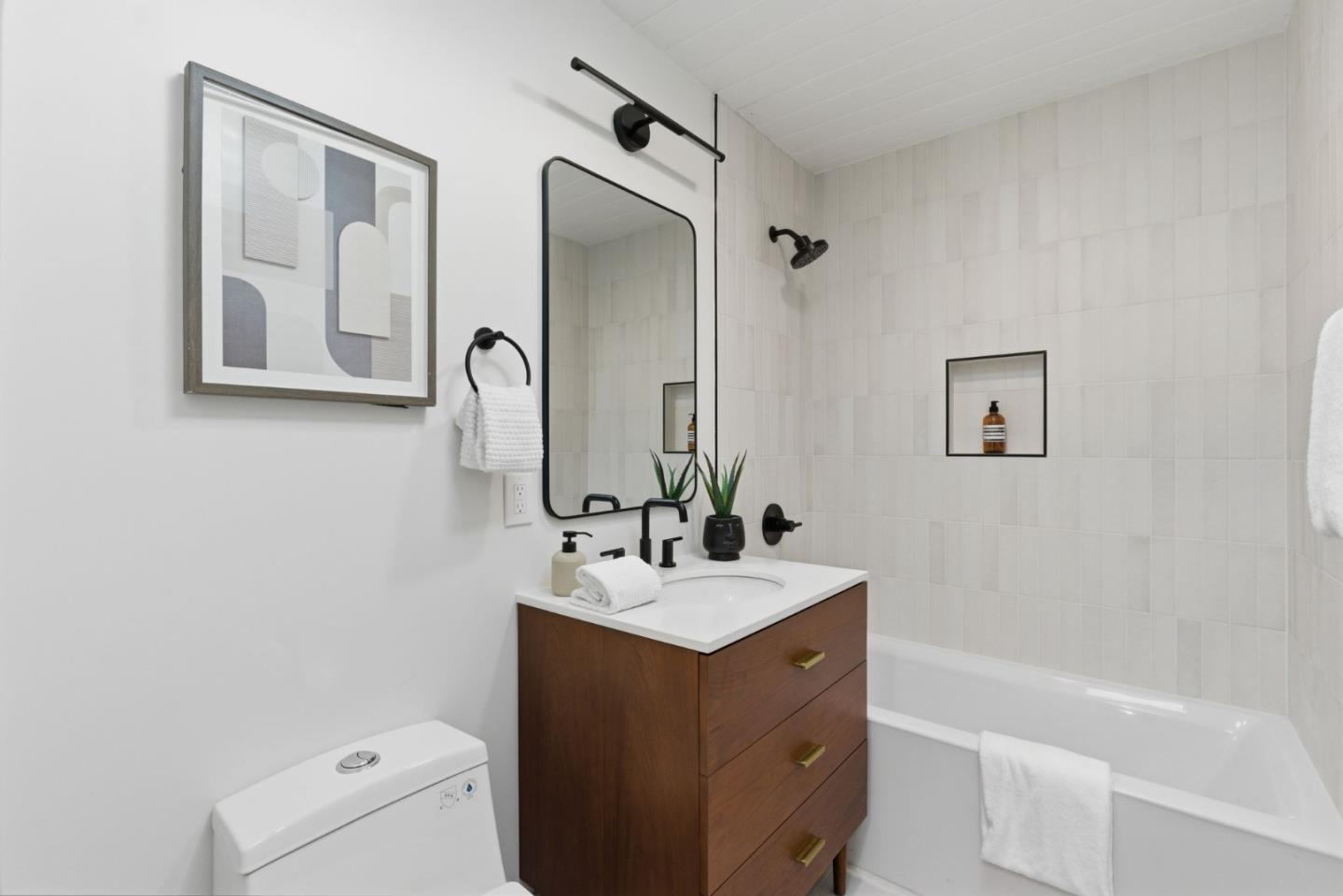 Detail Gallery Image 37 of 81 For 2212 Juniperberry Dr, San Rafael,  CA 94903 - 4 Beds | 2 Baths