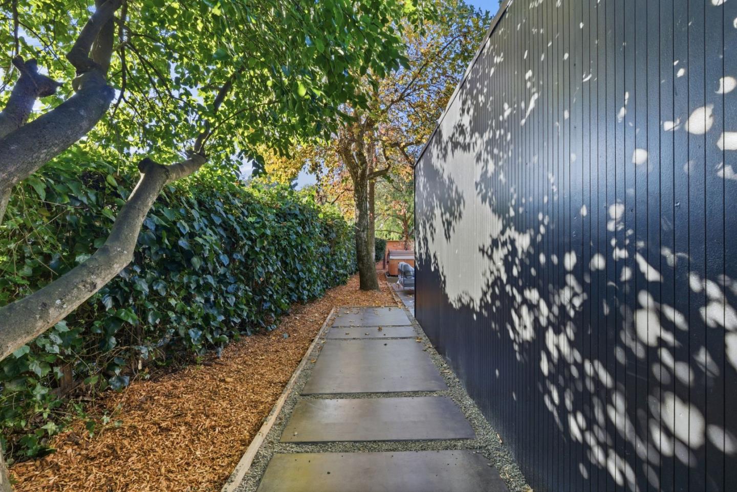 Detail Gallery Image 43 of 81 For 2212 Juniperberry Dr, San Rafael,  CA 94903 - 4 Beds | 2 Baths