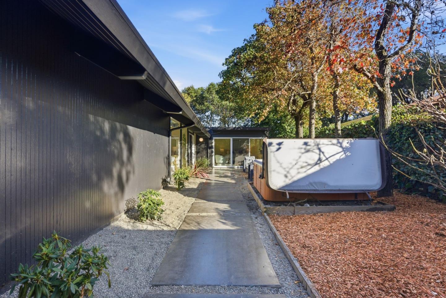 Detail Gallery Image 44 of 81 For 2212 Juniperberry Dr, San Rafael,  CA 94903 - 4 Beds | 2 Baths