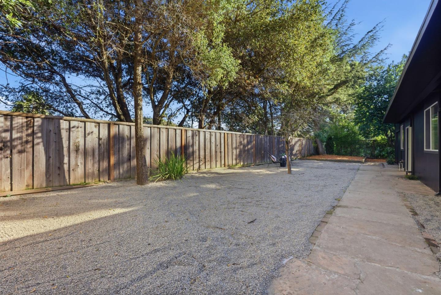 Detail Gallery Image 46 of 81 For 2212 Juniperberry Dr, San Rafael,  CA 94903 - 4 Beds | 2 Baths