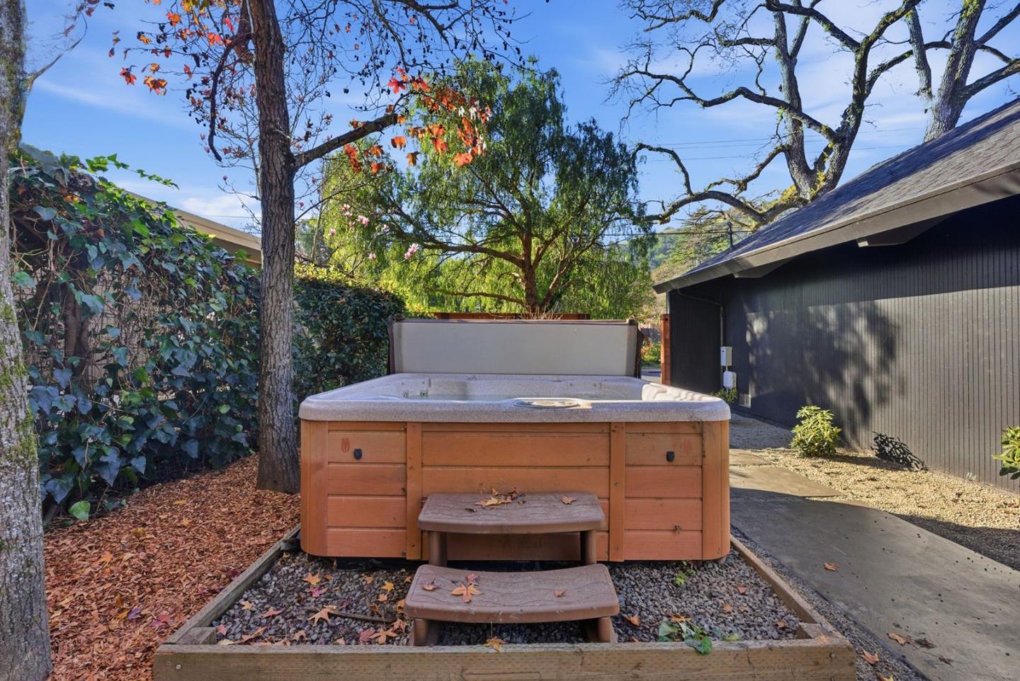 Detail Gallery Image 49 of 81 For 2212 Juniperberry Dr, San Rafael,  CA 94903 - 4 Beds | 2 Baths