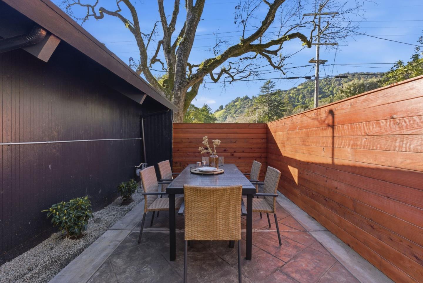 Detail Gallery Image 51 of 81 For 2212 Juniperberry Dr, San Rafael,  CA 94903 - 4 Beds | 2 Baths