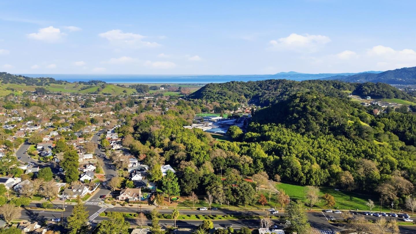 Detail Gallery Image 69 of 81 For 2212 Juniperberry Dr, San Rafael,  CA 94903 - 4 Beds | 2 Baths