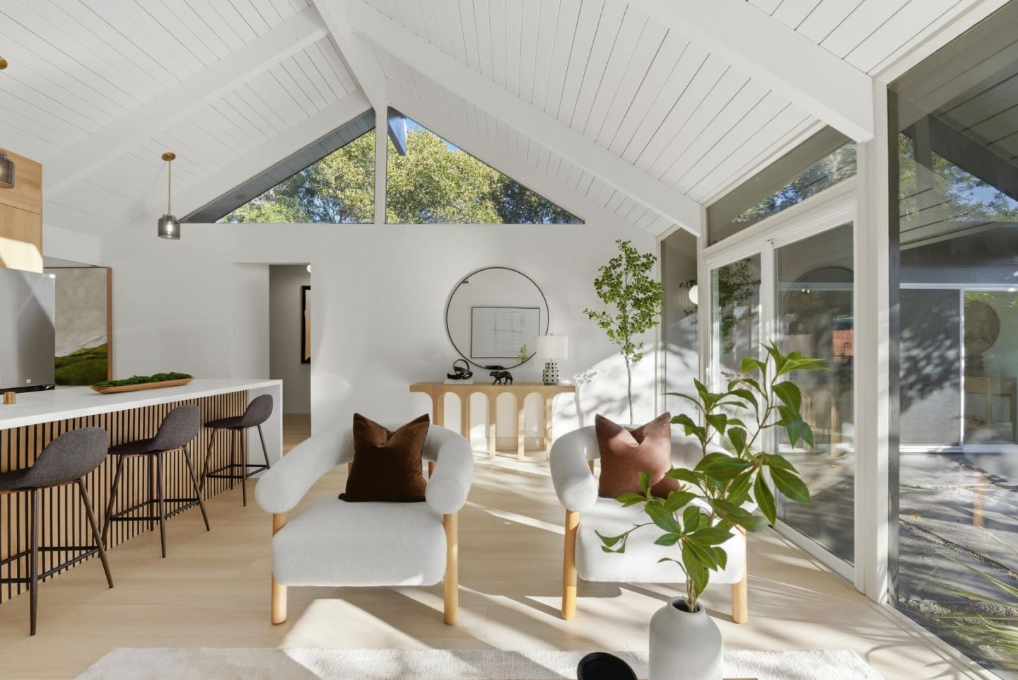 Detail Gallery Image 8 of 81 For 2212 Juniperberry Dr, San Rafael,  CA 94903 - 4 Beds | 2 Baths