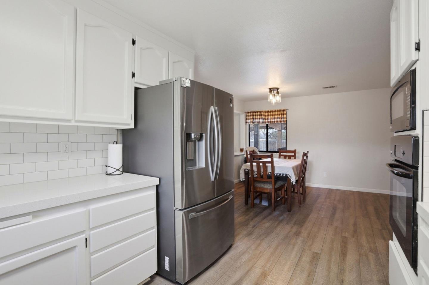 Detail Gallery Image 10 of 56 For 1090 Nez Perce Dr, Hollister,  CA 95023 - 3 Beds | 2 Baths