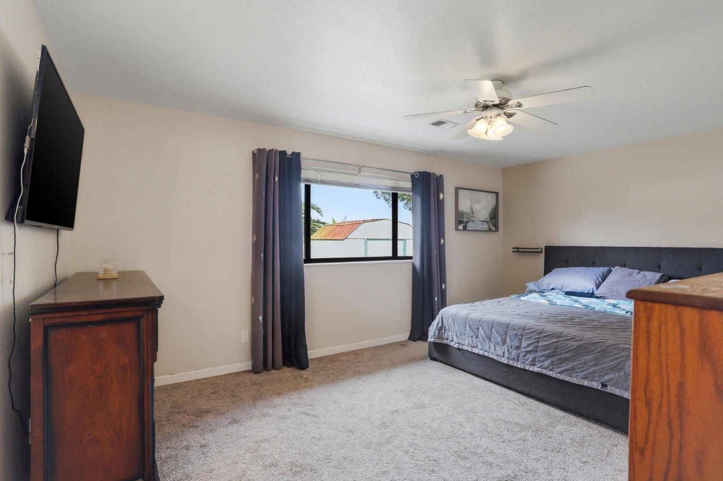 Detail Gallery Image 19 of 56 For 1090 Nez Perce Dr, Hollister,  CA 95023 - 3 Beds | 2 Baths