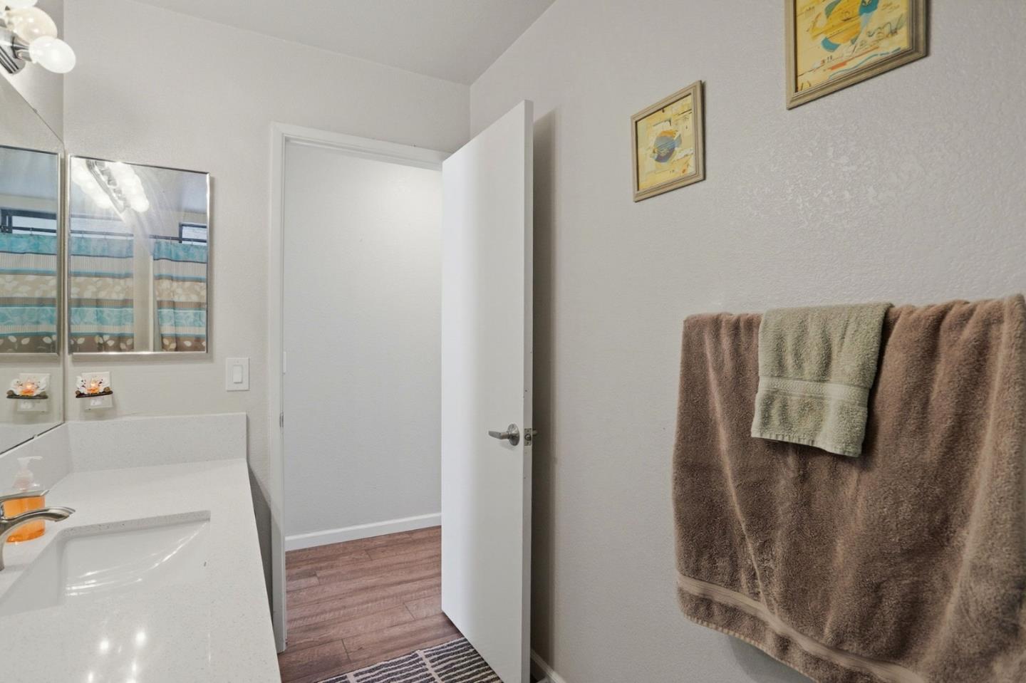 Detail Gallery Image 31 of 56 For 1090 Nez Perce Dr, Hollister,  CA 95023 - 3 Beds | 2 Baths